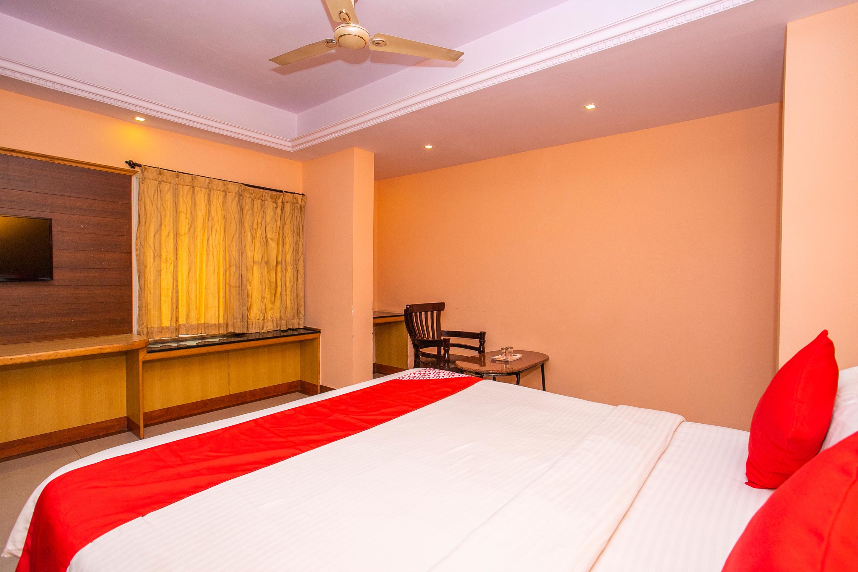 Oyo 331 Hotel Skanda Shelters Bangalore Exterior foto