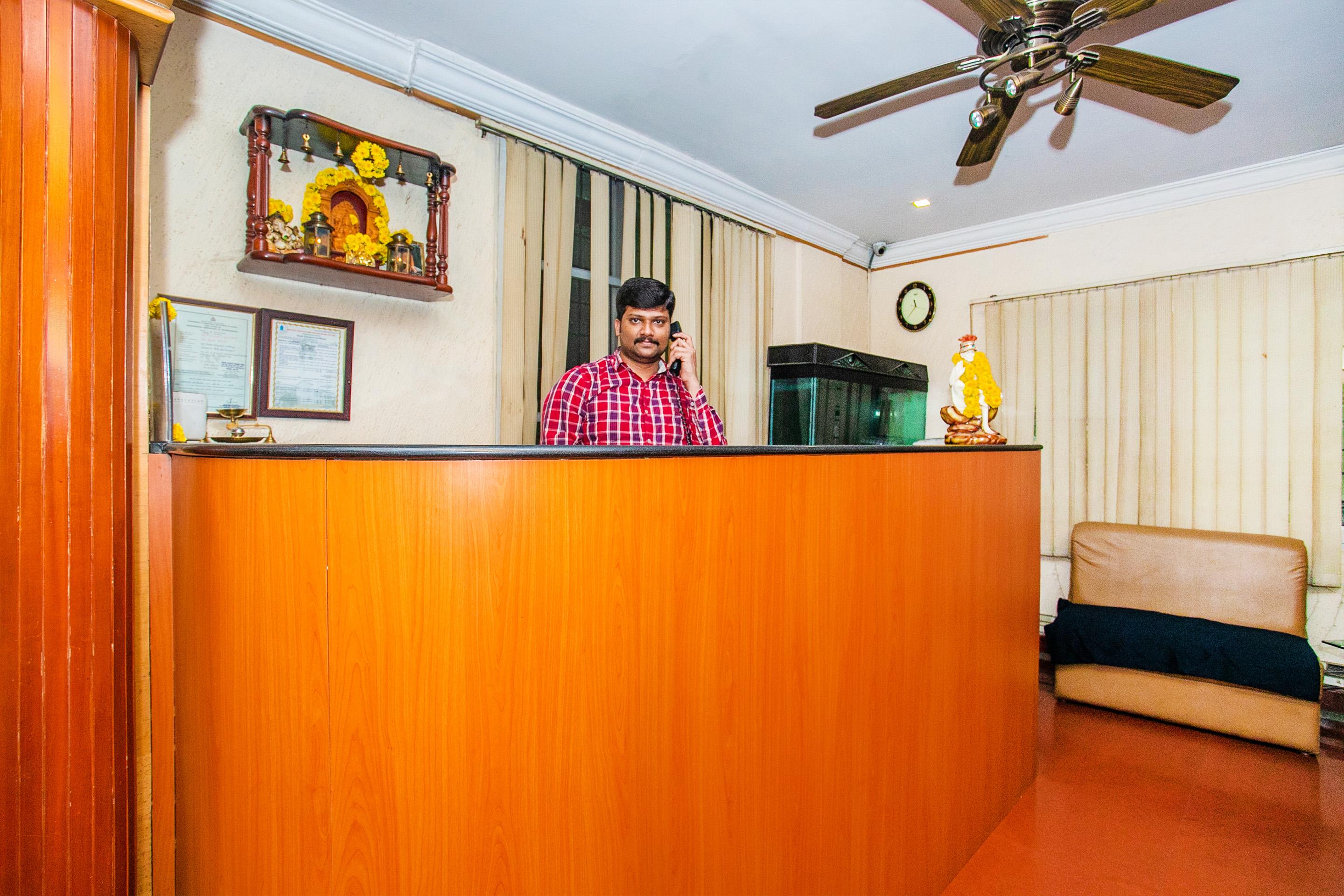 Oyo 331 Hotel Skanda Shelters Bangalore Exterior foto