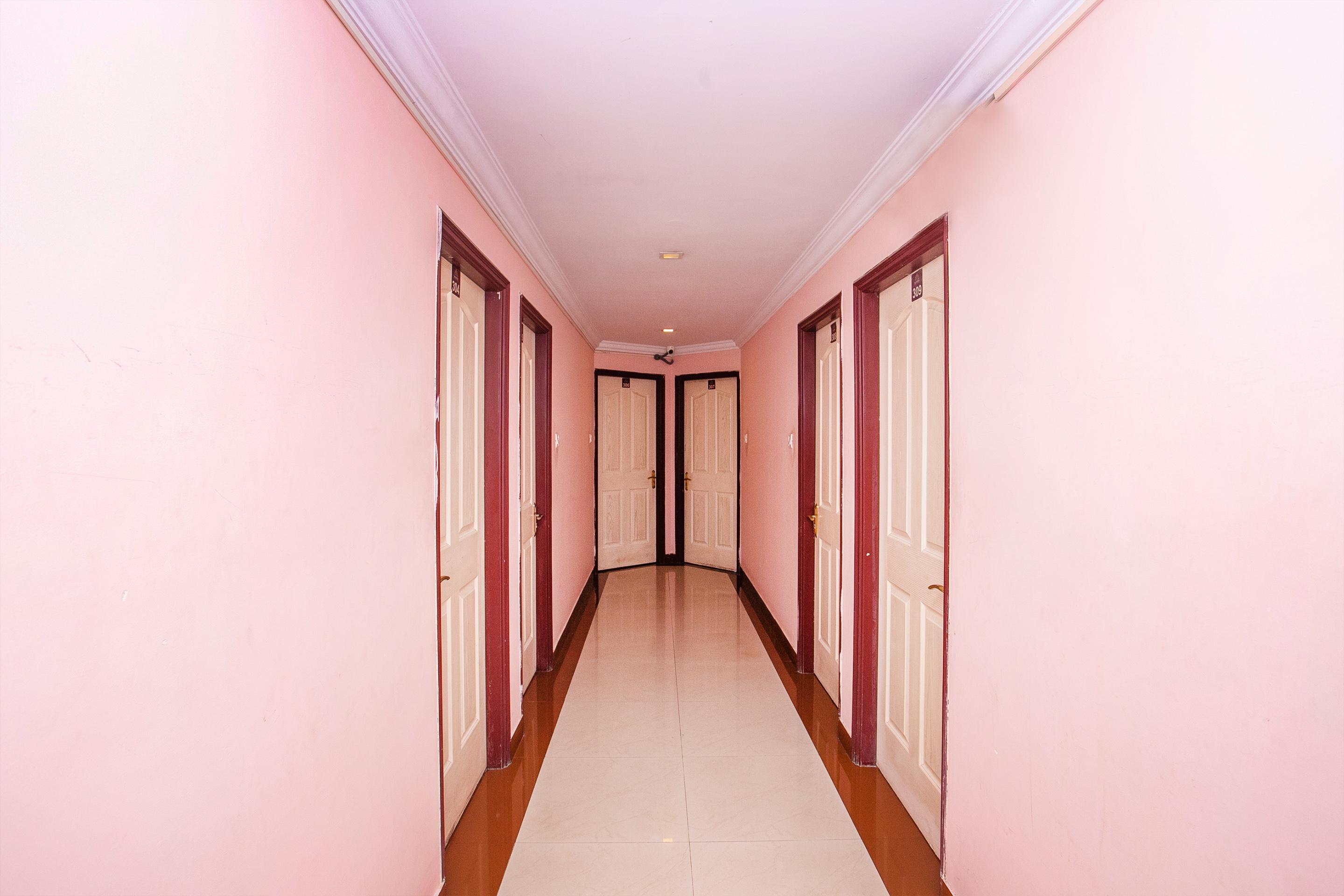 Oyo 331 Hotel Skanda Shelters Bangalore Exterior foto