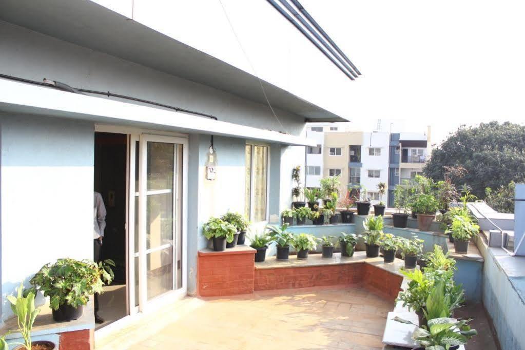 Oyo 331 Hotel Skanda Shelters Bangalore Exterior foto